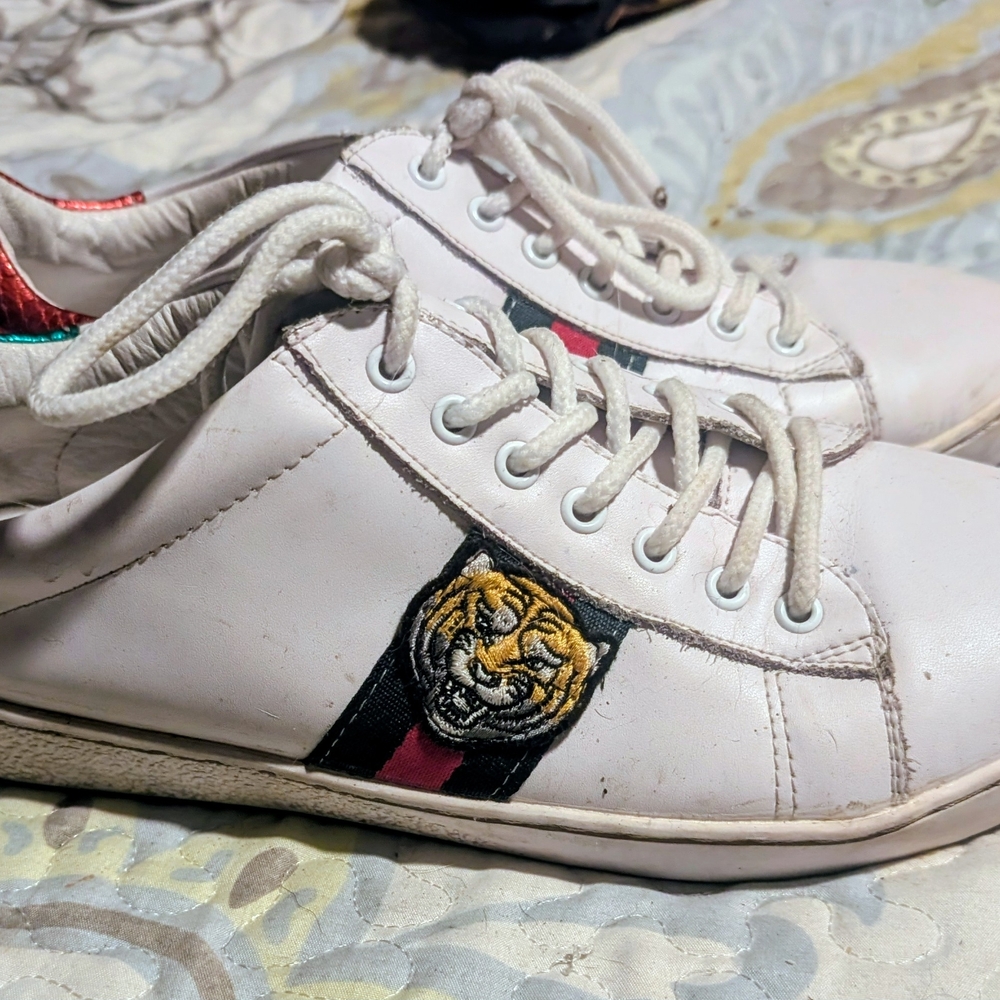MEN'S AUTHENTIC GUCCI SHOES